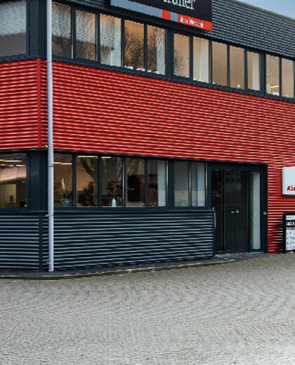 truck-trailer-financial-lease-hero-mobiel