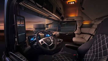 Actros-2025-Slider-2