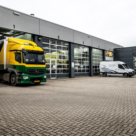 Emmeloord-vestiging-trucks