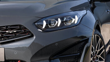 kia-proceed--slider-4