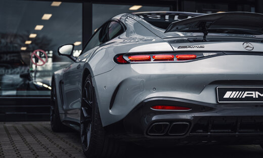 mercedes-benz-amg-gt-slider-4