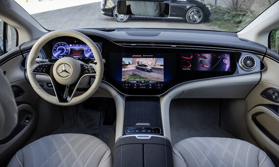 mercedes-benz-eqs-slider-2