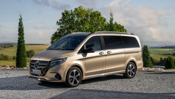 mercedes-benz-eqv-slider-2