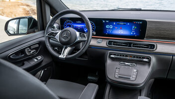 mercedes-benz-eqv-slider-3