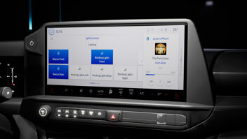 nieuwe-ford-transit-custom-plug-in-hyride-slide-4